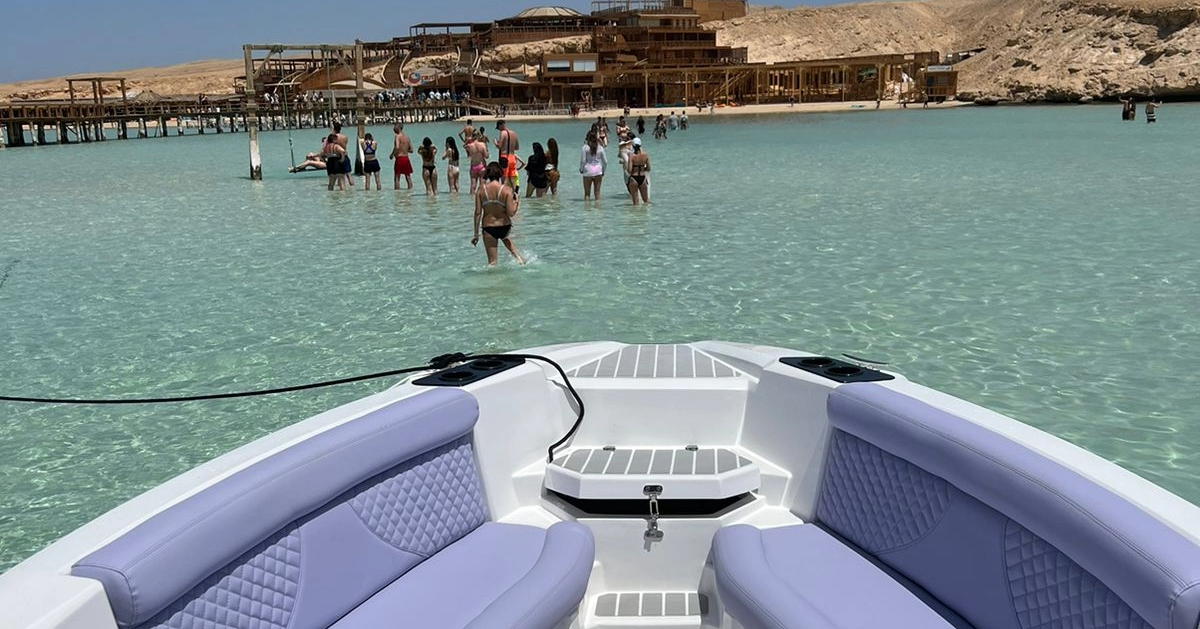 speedboat trip to Dolphin house makadi